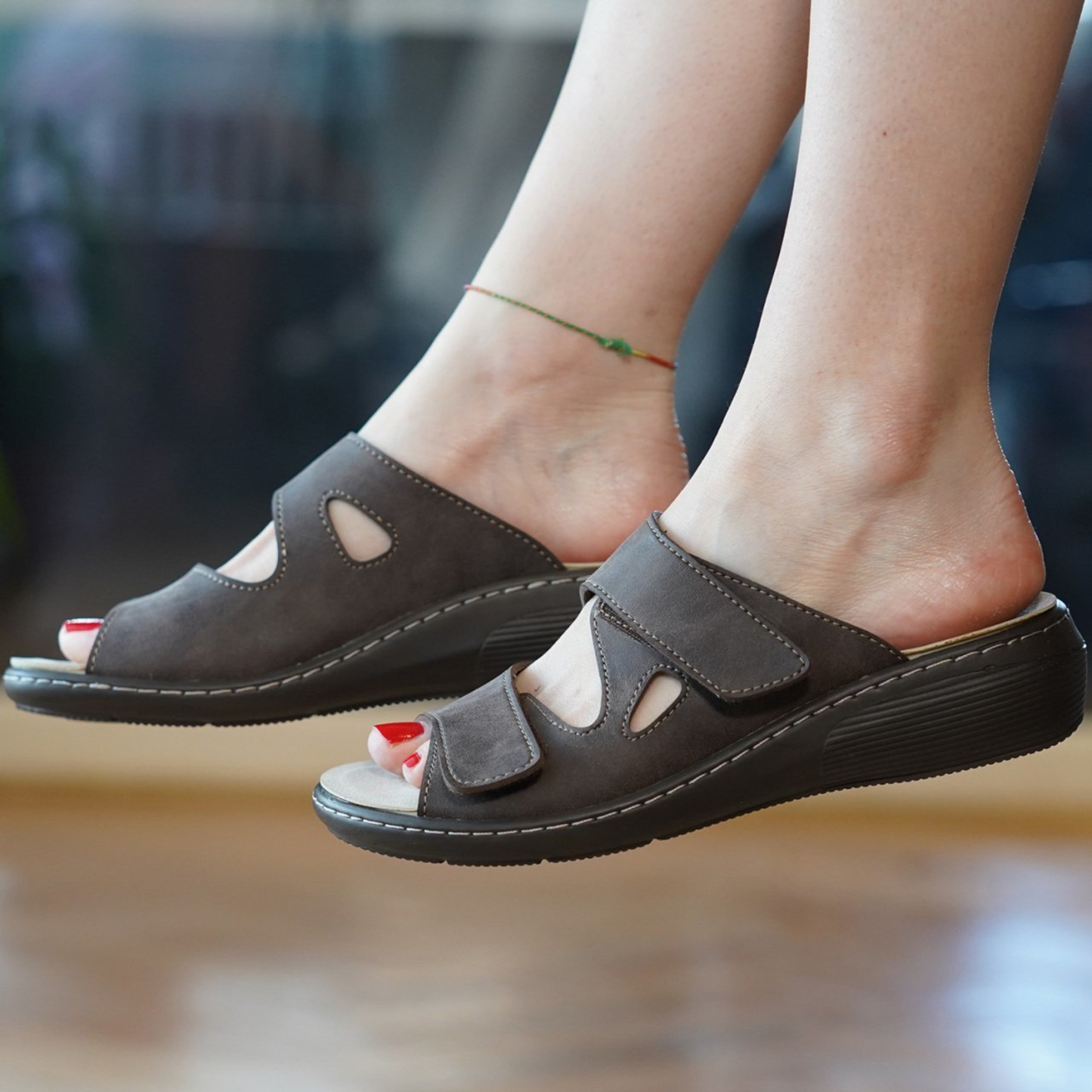 pavers anatomic slipper